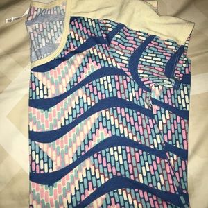 LulaRoe Classic T, size XS